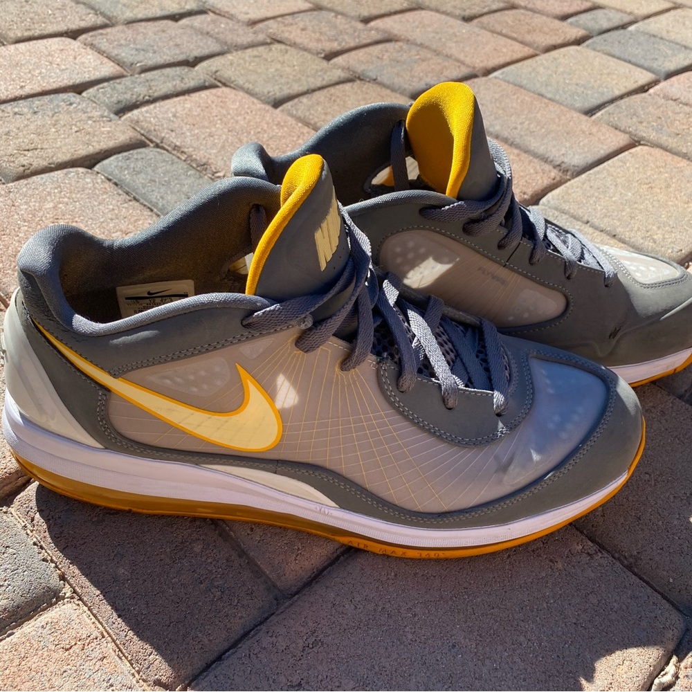 Nike Gray and Yellow Men's Sneakers - Picture 2 of 12